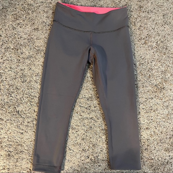 Lululemon Reversible Leggings Coral/Gray Size 6 EUC - Picture 10 of 11